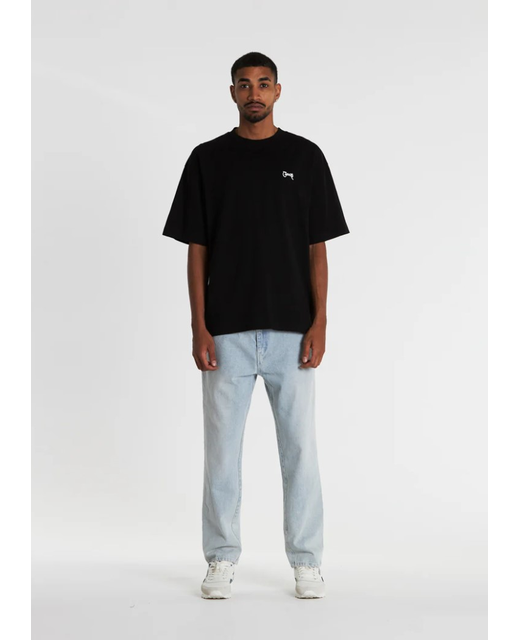 Crate Basic Script Box Fit Tee