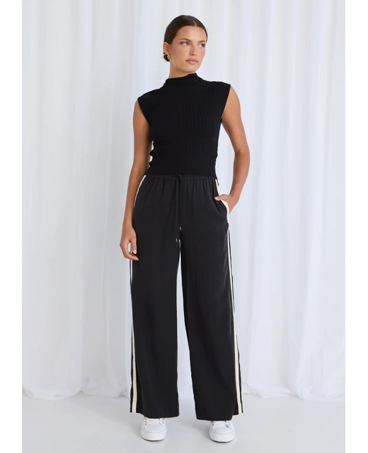 Stories Be Told Townie Wide Leg Pant