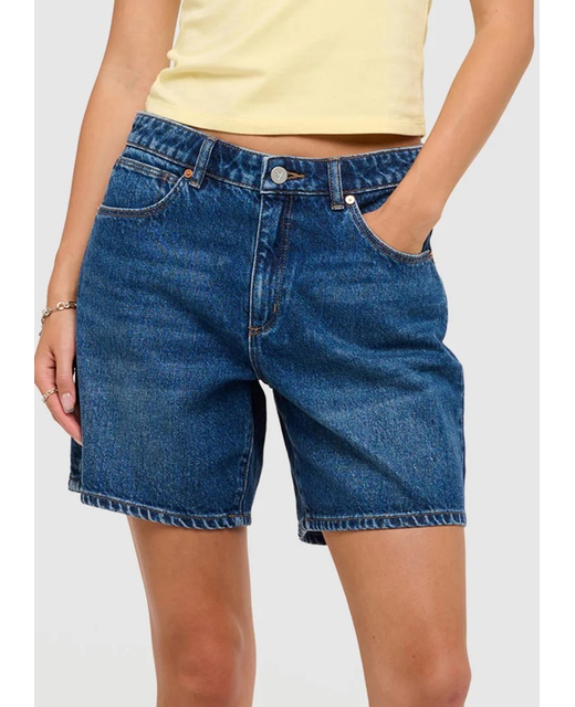 Abrand 95 Relaxed Short