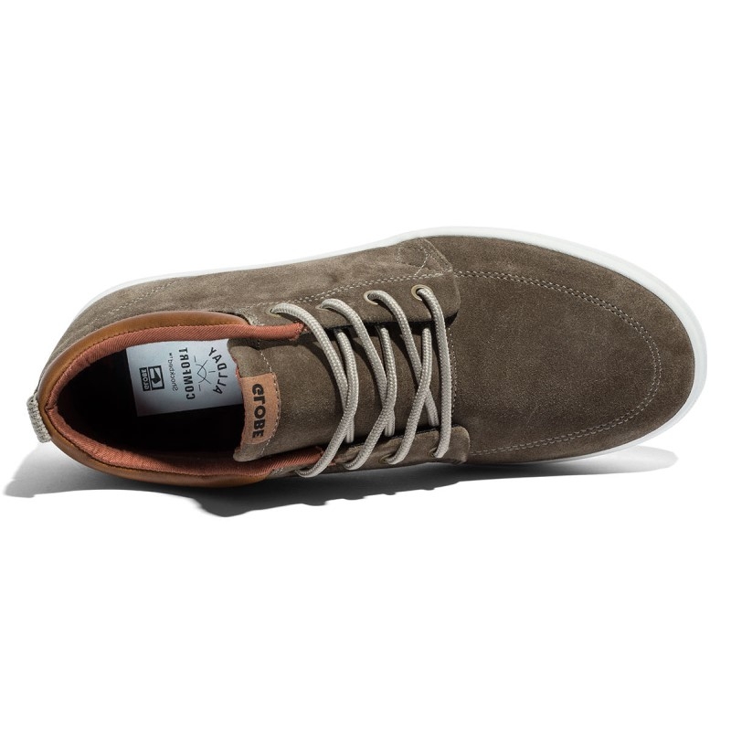 Globe on sale chukka black